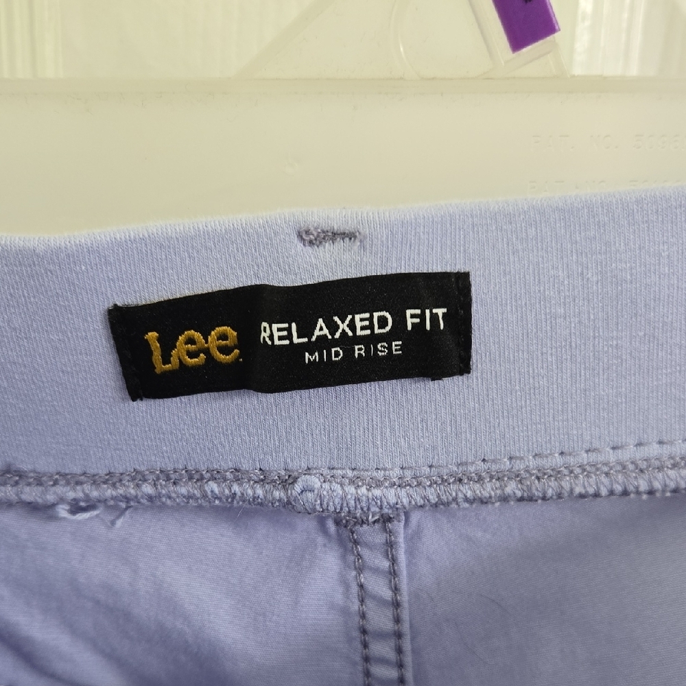 Lee Women's Light Purple Cargo Shorts - Picture 5 of 6